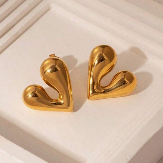 Gold heart earring
