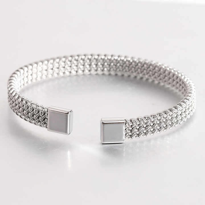 Elegant Stainless steel Bracelate