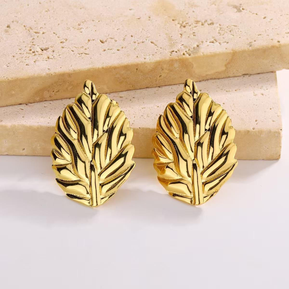 Leaf shape Elegant Stainless steel earrings