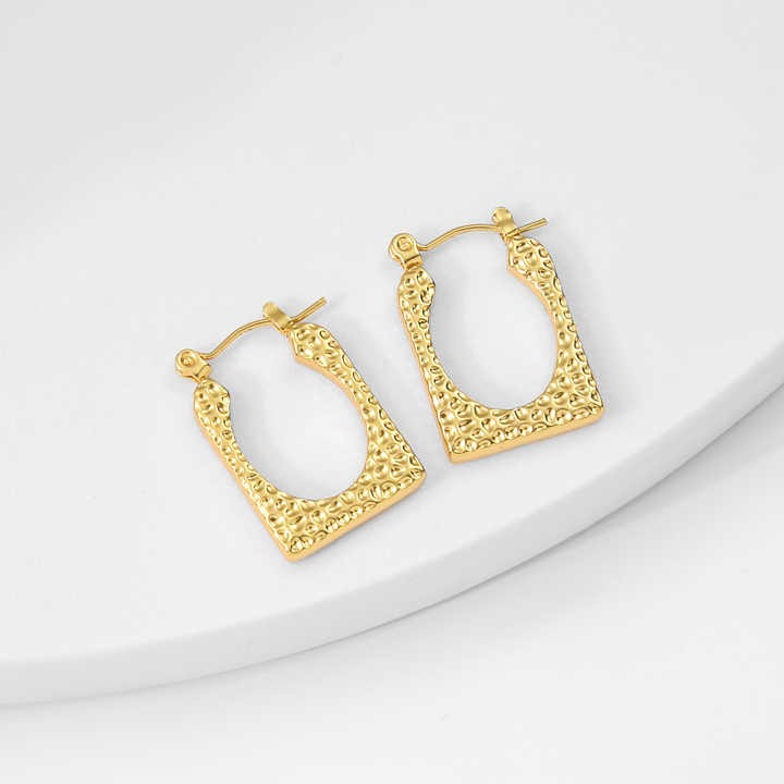 Unique Flower Pattern Hoop Earrings Fashion Women's Gold Plated Earrings