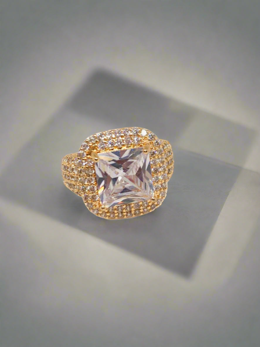 Gold Color Luxury Female Fashion Ring Gemstone For Women