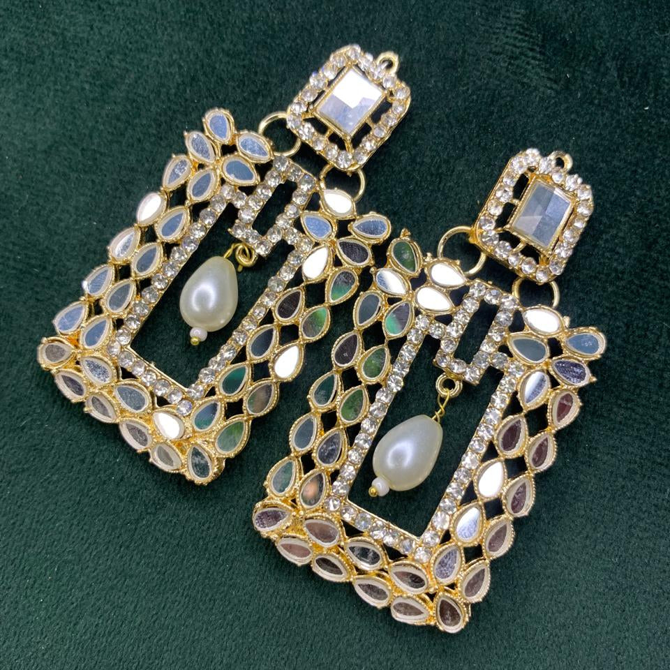 golden_kundan_earrings