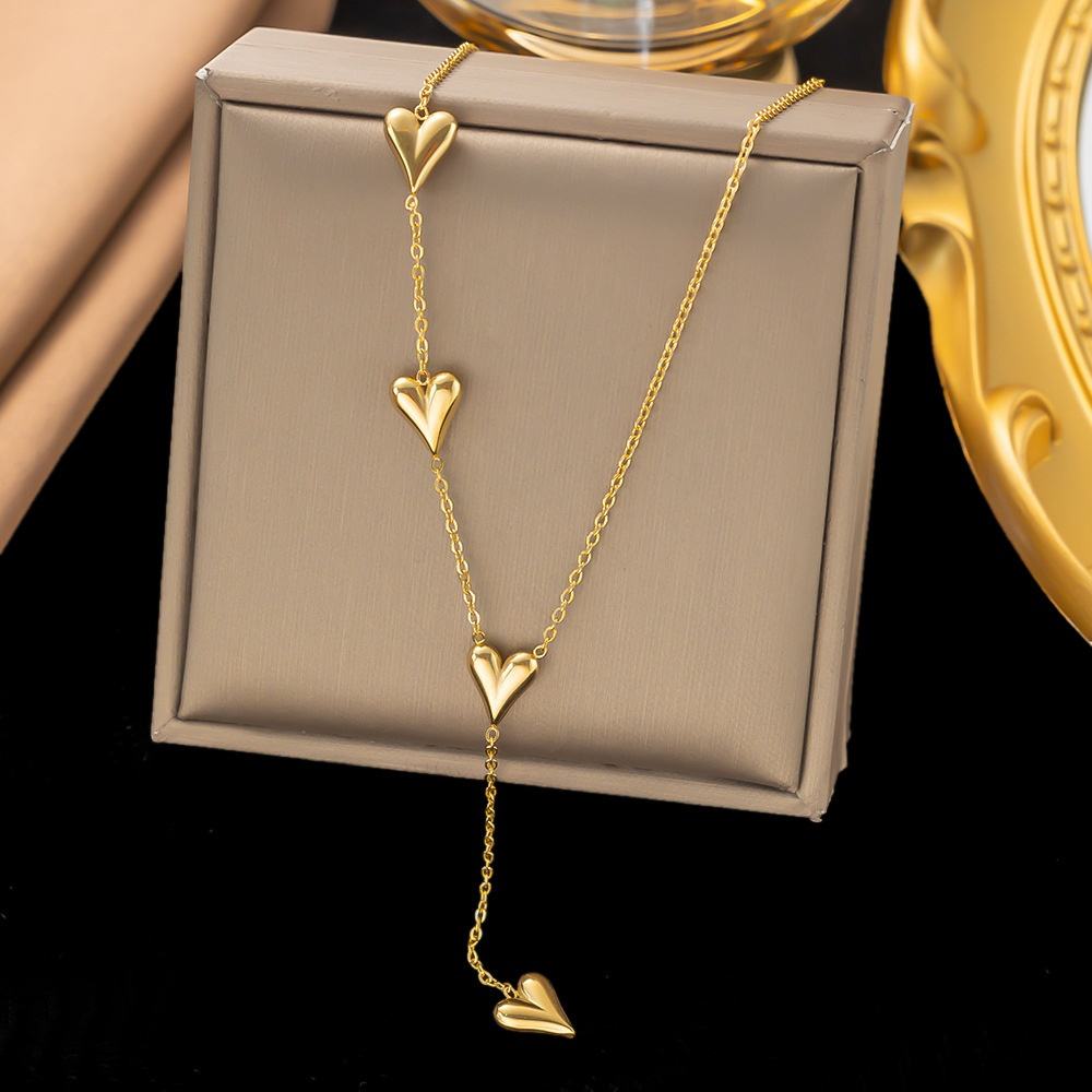 Gold heart-shaped necklace