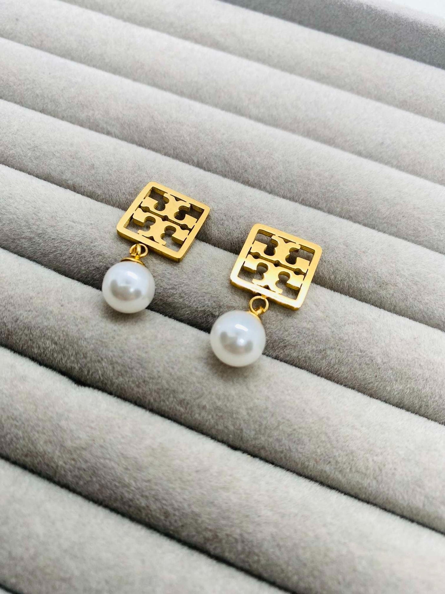 Tory pearl Stainless steel